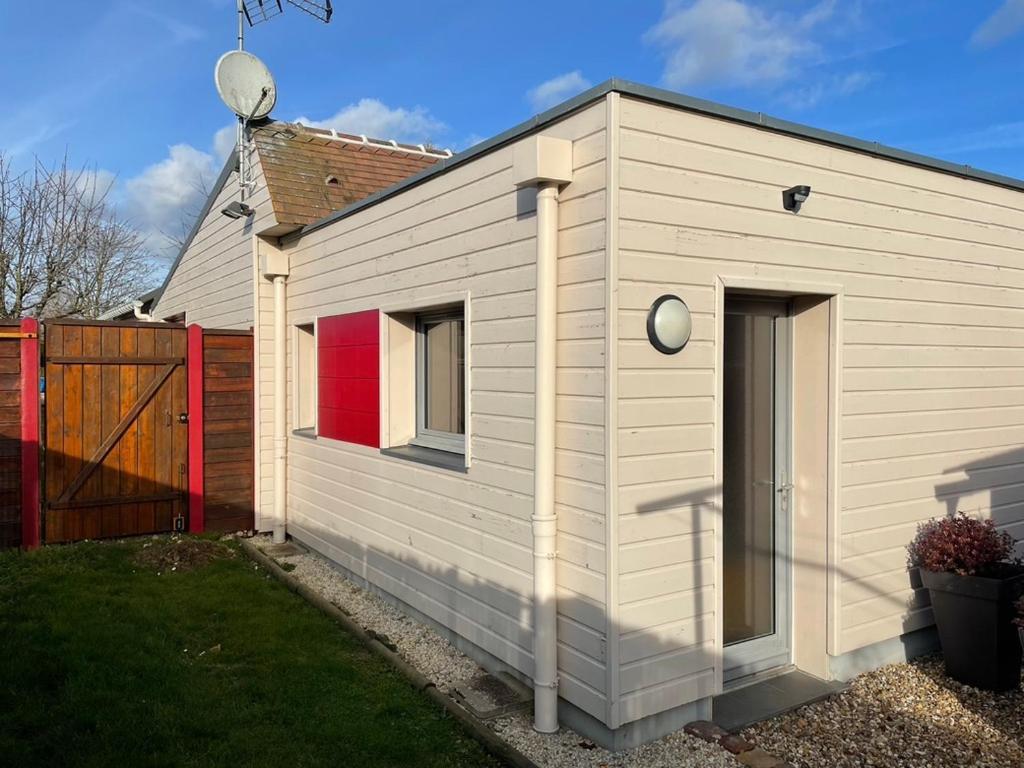 Joli petit STUDIO 1 Menneval Extérieur photo